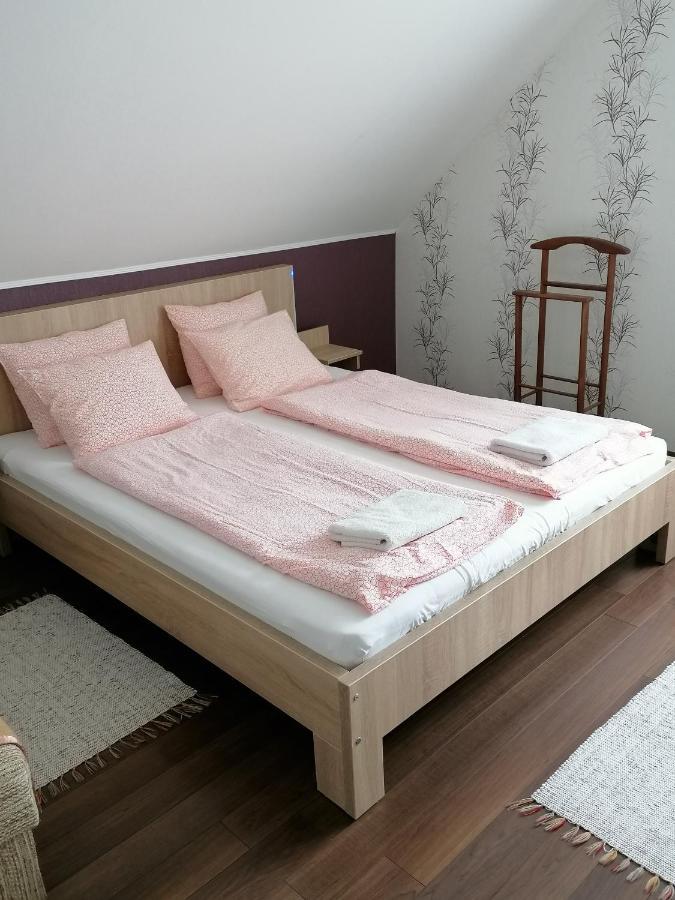 Fadora Apartman Tihany Esterno foto