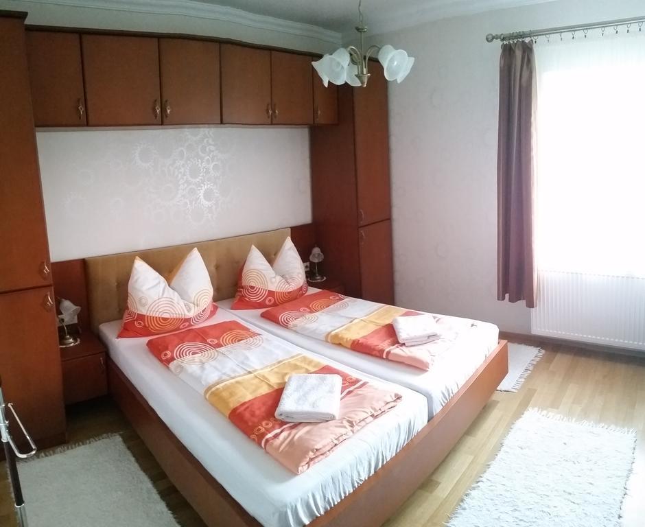 Fadora Apartman Tihany Camera foto