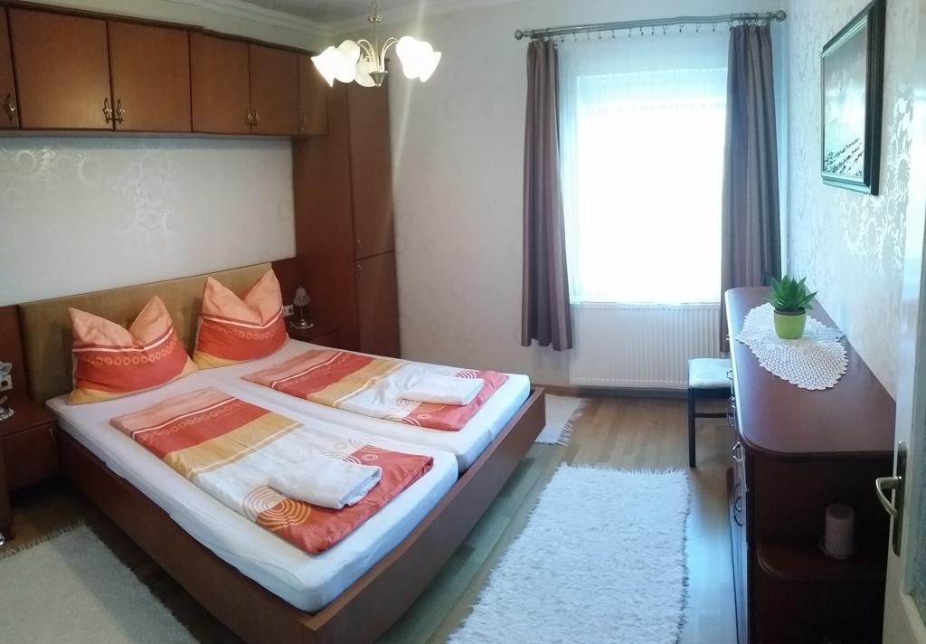 Fadora Apartman Tihany Esterno foto